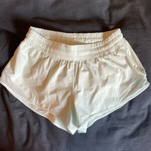 Lululemon Hotty Hot Delicate Mint shorts